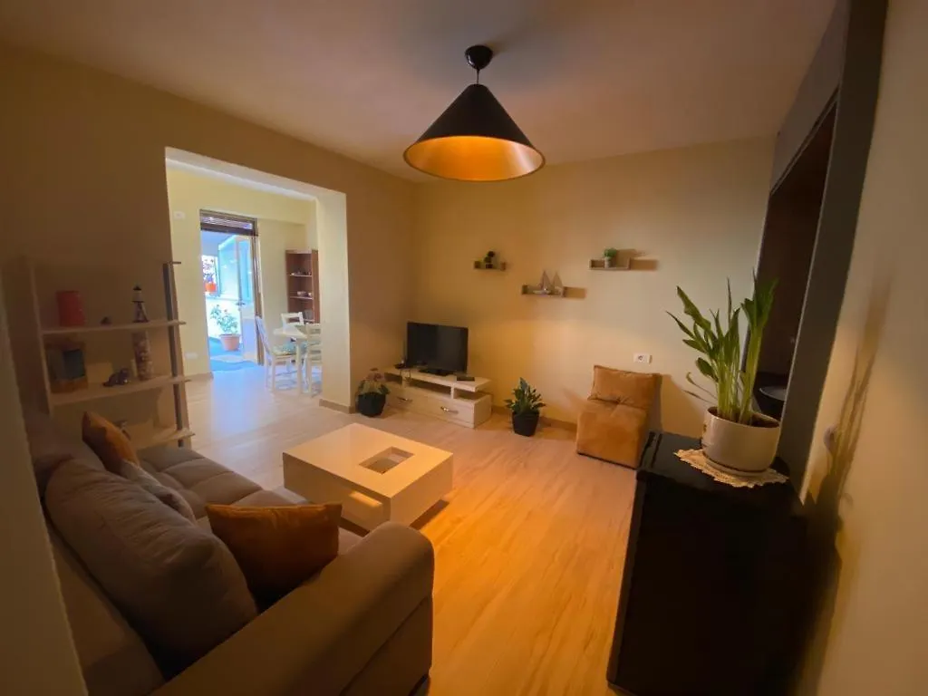 Saranda Beach Apartment Albania