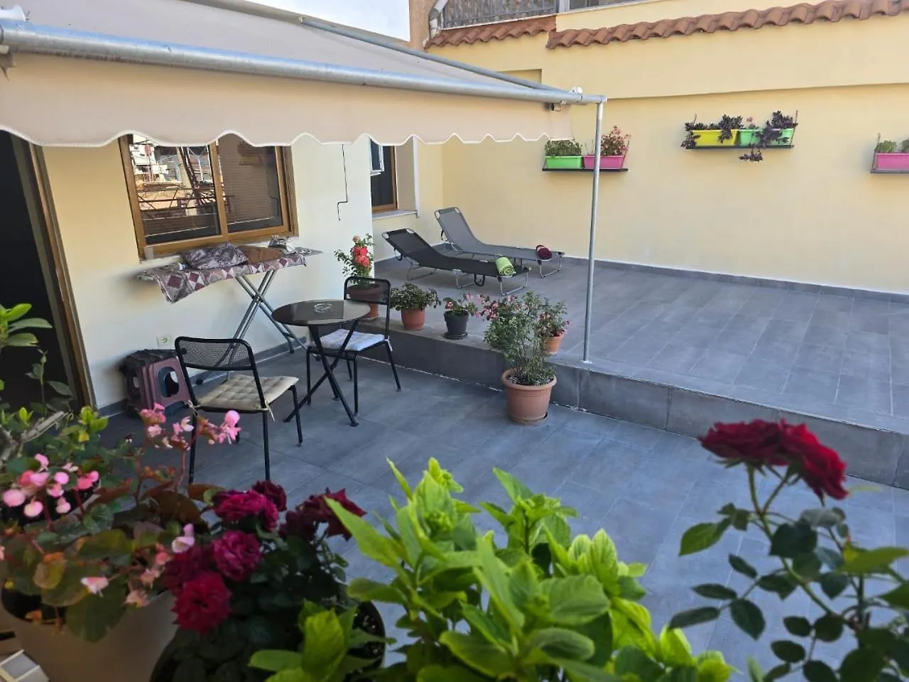 Saranda Beach Apartment